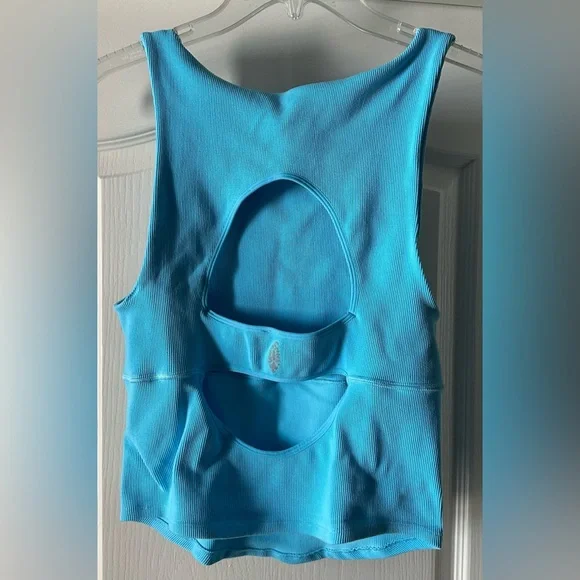 NWOT Free People Movement Free Throw Unwind Cami Blue Wave - size XL - Picture 3 of 5